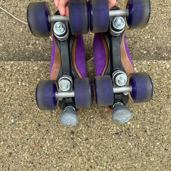 Moxi Lolly Taffy Suede Roller Skates - Picture 6 of 7